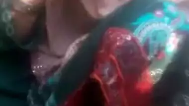 XXX whore rocks out with Desi boy who makes an MMS video in nature