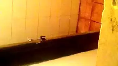 Girl spying on her stepmom having nude bath