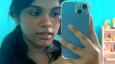 Indian nude selfie videos of big boobs GF viral xxx