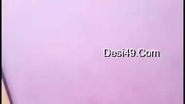 Indian colleen opens her XXX boobs and man plays with them on camera