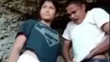 Horny Indian lovers caught fucking outdoors in amazing Desi mms video