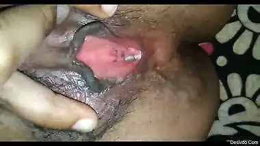 Desi wife pussy fingering and recording by hubby after fucking