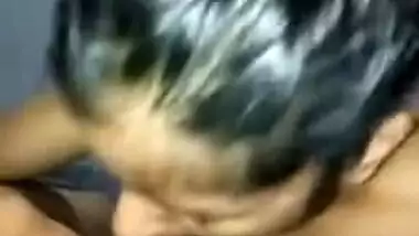 MMS video of Hindi MILF who tries oral XXX sex with Desi partner