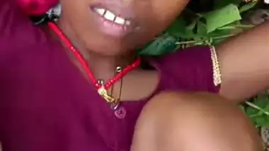 Adivasi sex of a man rubbing a lady’s pussy – Part 2