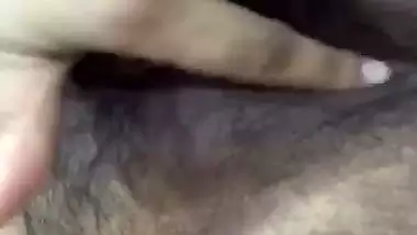 Girlfriend rubbing pussy xxx and fingering video making