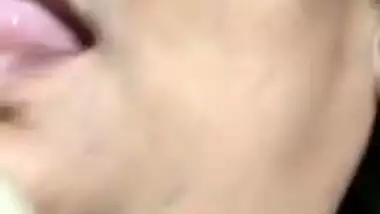 Desi wife exposes XXX sized breasts on camera in MMS homemade porn