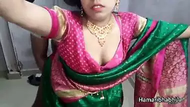 Hot Indian Desi Bhabhi Xxx. Desi Bhabhi ki Saree Me Hardcore Chudai. Indian Desi Bhabhi Saree Sex.