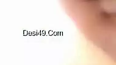 Today Exclusive-cute Lankan Tamil Girl Showing Her Boobs And Pussy Part 2