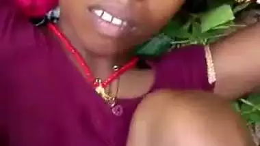 Bhabhi fucking in forest viral village sex video