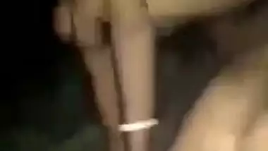 Village XXX whore has pussy fucked by Desi neighbour in the fresh air