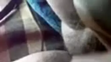 Bhabhi ne apni chut ko shlaya