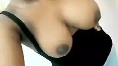 Sexy hot boob show of a dusky Bengali cutie in Malaysia