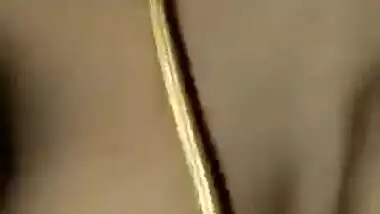 மட்டை உரிக்க கற்றுத்தரும் போது