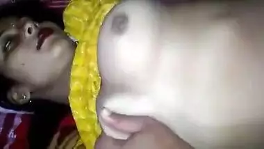 Likable Indian girl lets hubby touch tits because it's her porn duty