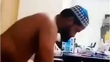 Hardcore Pakistani sex MMS of a man fucking his neighbor