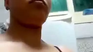 Tall girl stripping bra and standing nude viral selfie