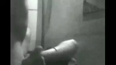 Mature maid do real hardcore chudai with plumber work at home