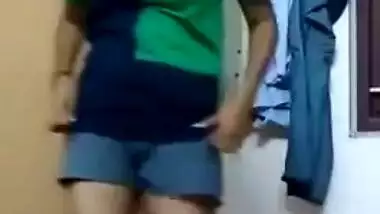 Indian girl doesn't know what to wear and flashes body parts in homemade porn