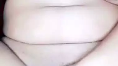 Hot girl opening shirt and sitting nude for fingering