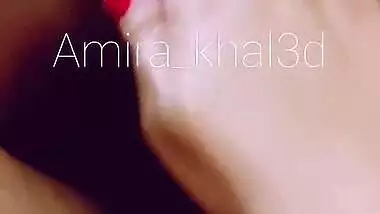 البث كامل بالوضعية اللي يعشقه ديوثي ( زبه في كسي وصبعي في طيزه) البث 