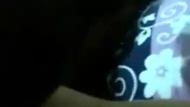 Real MMS video of Desi guy drilling bald XXX twat of mature Bhabhi