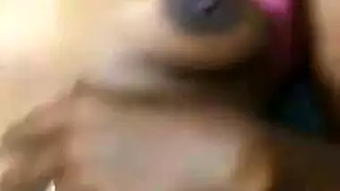 Selfie sex video of lonely Tamil aunty with mama