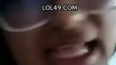 Desi maal shows boobs on video call to boyfriend