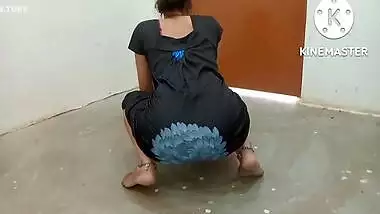 Indian Mom In Nighty Cleaning Home Show Porn Radar Your Priya Bhabhi