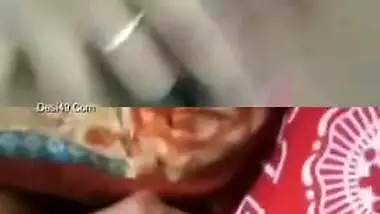 XXX video of Indian showing titties and twat to jerking off to her guy