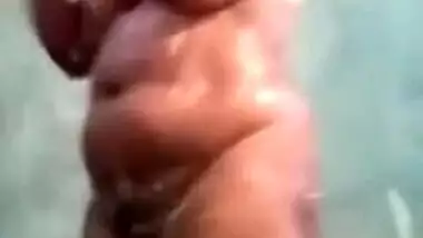 Tamil Wife Full Nude Bathing