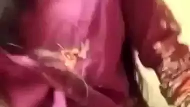 Desi nude girl strips and shoots her nude MMS for her lover