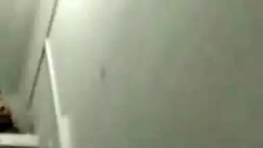 Boy fucks Desi wife who prefers the cowgirl XXX pose in MMS porn