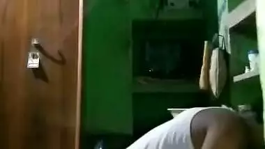 Man fills his busty aunt’s cunt with cum in aunty sex video