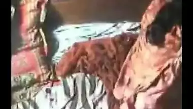 Bengaluru mature girl first time in hotel with her next door guy