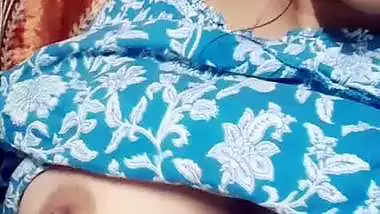 Punjabi newly married girl boobs show viral MMS