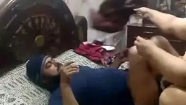 Cheater bhabhi keeps camera before having sex with lover