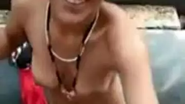 Desi village XXX nude Bhabhi giving blowjob outdoors for warm cum