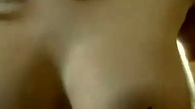 Bollywood actress Sunny Leone squeezes her juicy boobs