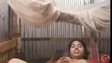 Big-assed Desi whore spreads legs to rub her twat for XXX video