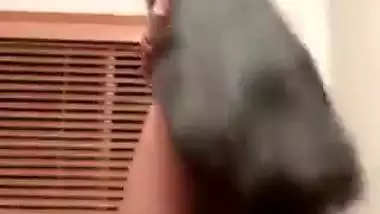 Lady shows her desi nude big boobs on adult webcam