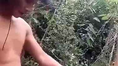 Outdoor Assamese sex MMS of a couple from a jungle