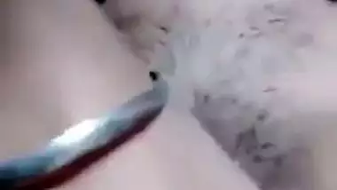 Desi nude girl fucks her pussy with a plastic bottle