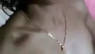 Desi Girl girl showing her cute boobs