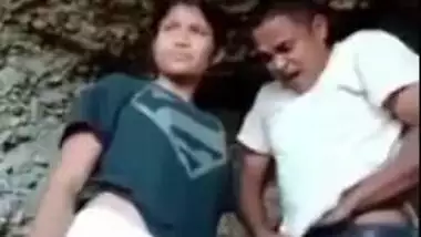 Horny Indian lovers caught fucking outdoors in amazing Desi mms video