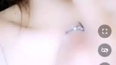 Desi whore is online to perform a XXX show that becomes MMS soon