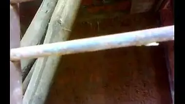 Hindisex video of a desi couple enjoying outdoor sex in their new house