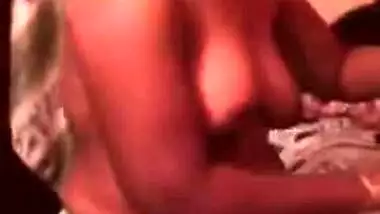 Desi wife tries hard to look XXX showing off her natural boobs