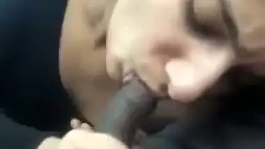 A nude Indian babe drinks her lover’s cum in the car