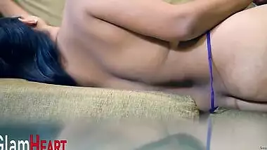 Chubby Desi model takes part in glamorous XXX photo shoot on couch