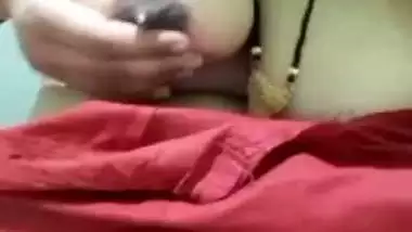 Milky boobs unsatisfied bhabhi viral nude show